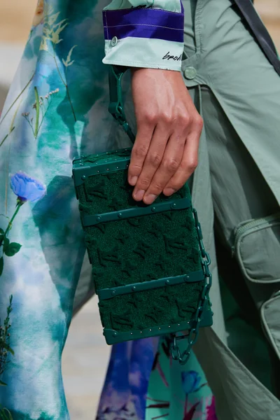 Look 53